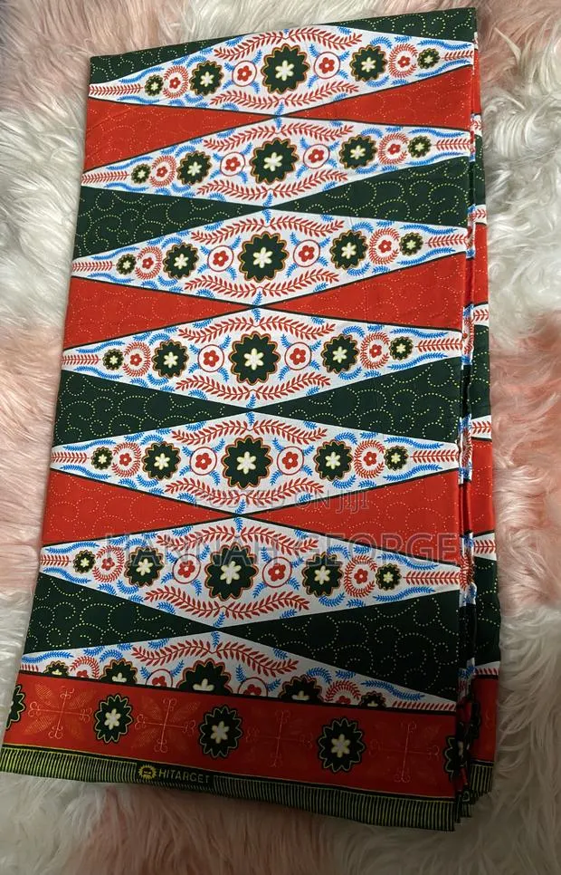 High Target Wax Print for Sale · Photo 1