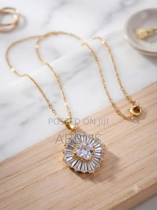 Radiant Sunburst Pendant Necklace · Photo 1