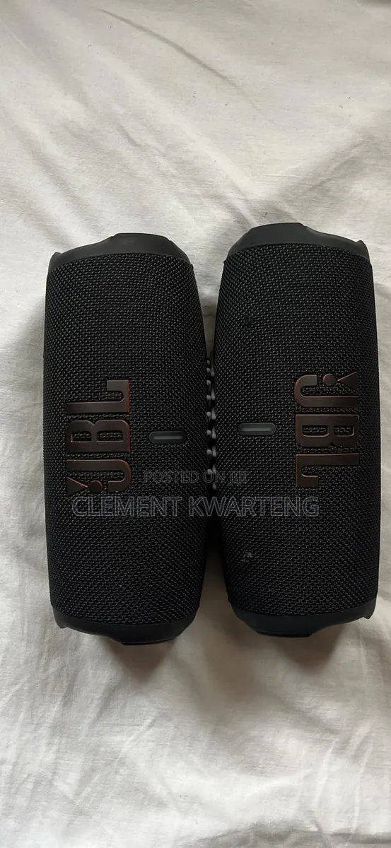 JBL Charge 5 · Photo 1