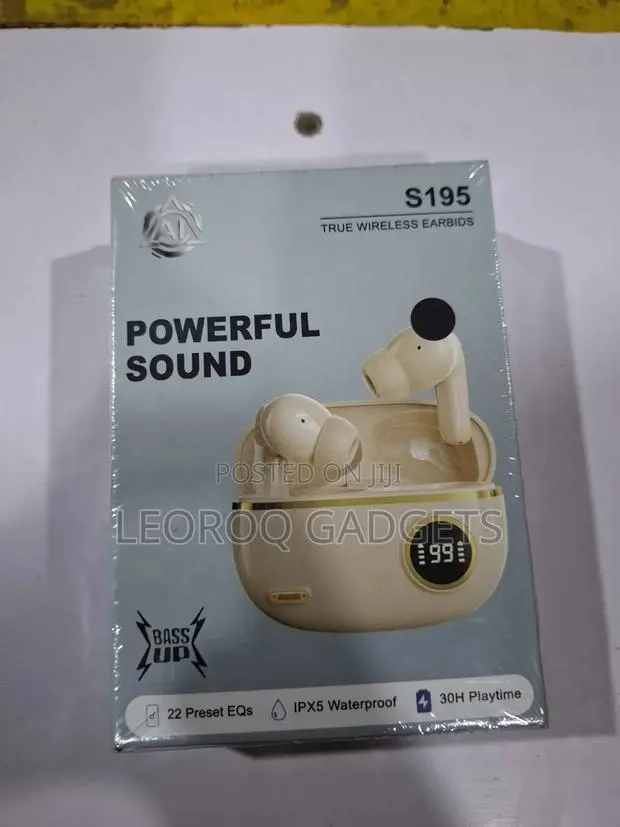S195 True Wireless Earbuds · Photo 1