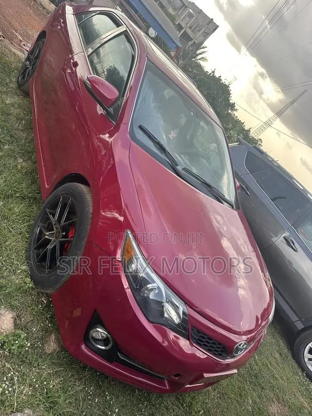 Toyota Camry XLE 4dr Sedan (2.5L 4cyl 6A) 2014 Red · Photo 1