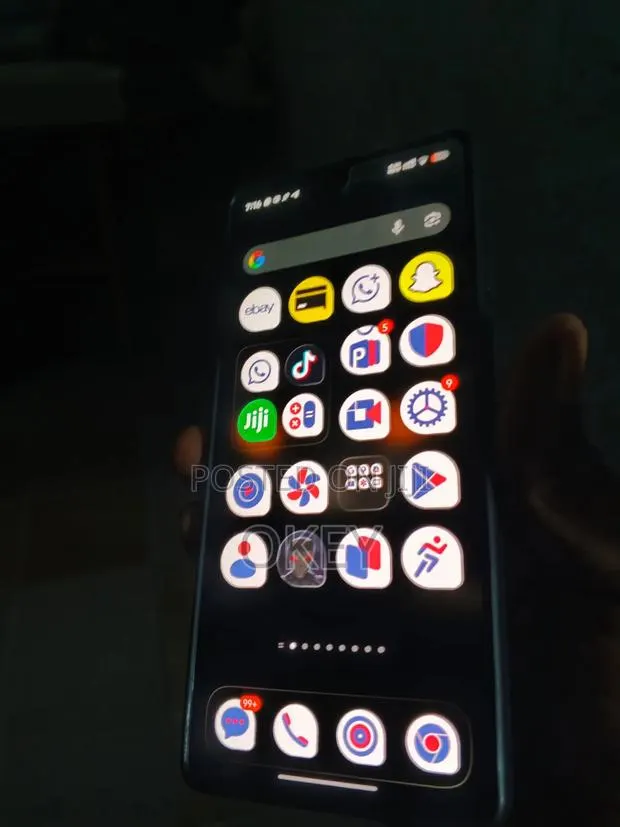 Tecno Camon 40 256 GB Green · Photo 1