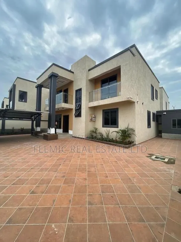 4bdrm Duplex in Felmic Real Estate, Police Station for sale · Photo 1