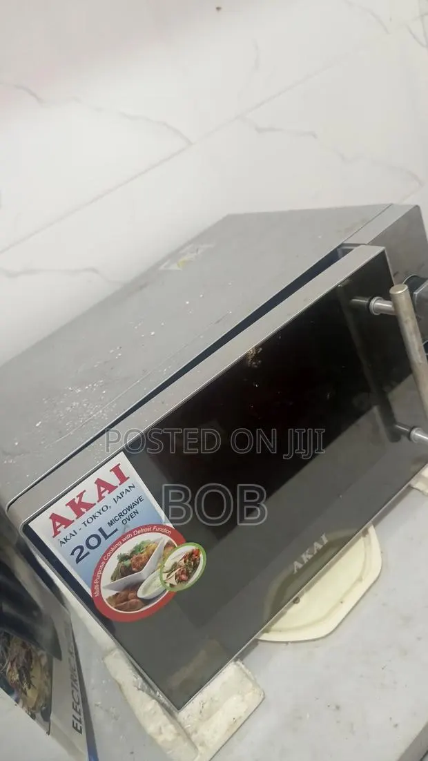 Akai Microwave 20l