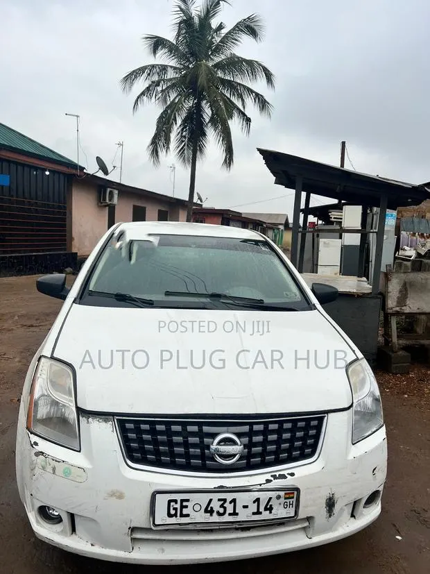 Nissan Sentra 2010 White · Photo 1