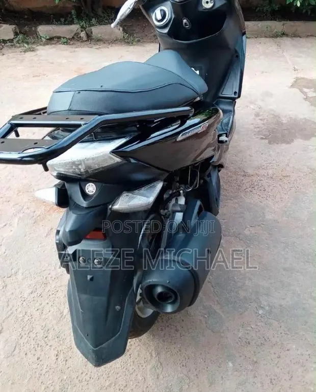 Yamaha Majesty 2025 Black · Photo 1