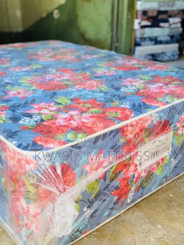 20” Latex Faom Mattress Double High Density · Photo 1