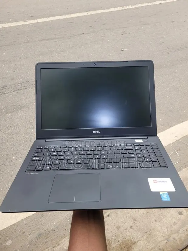 Laptop Dell Latitude 3550 8GB Intel Core i5 HDD 500GB · Photo 1