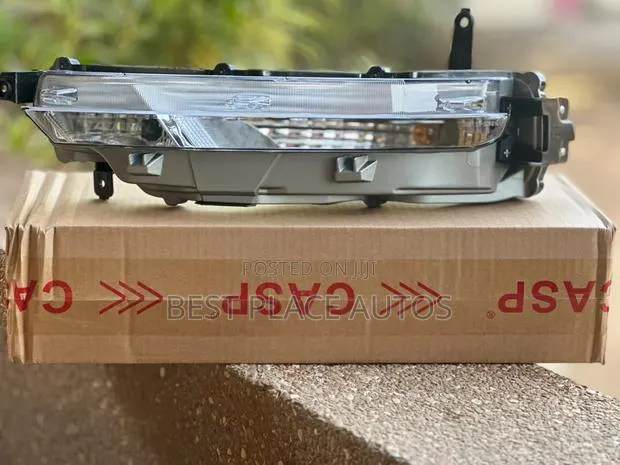Toyota Fortuner 2020 Bumper Light · Photo 1