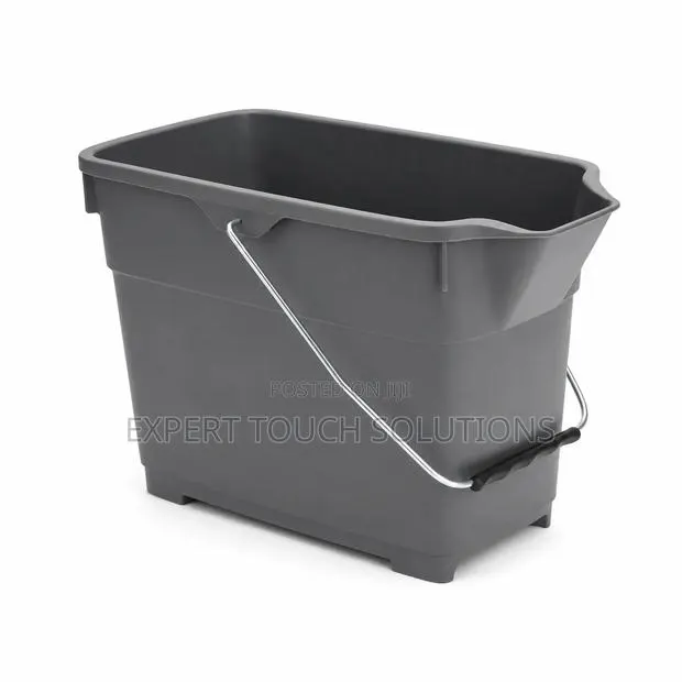 Rectangular Bucket · Photo 1