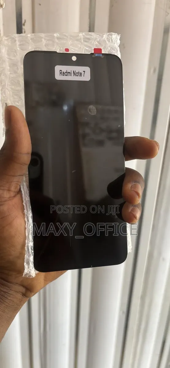 Redmi Note 7 Screen Replacement · Photo 1