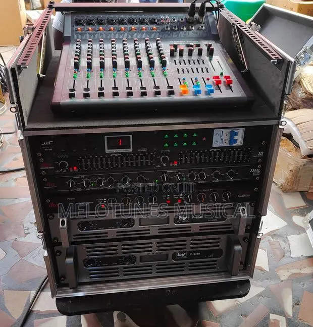 Professional JBL Full Set of Speakers ( Cabling Incuded) · Photo 1