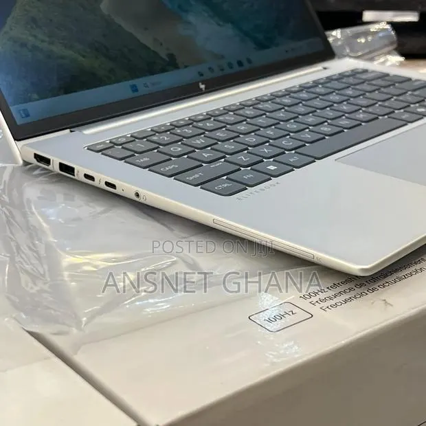 New Laptop HP EliteBook 640 G11 16GB Intel Core Ultra 5 SSD 256GB · Photo 1