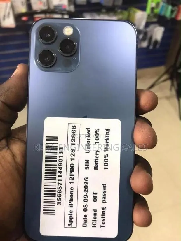 Apple iPhone 12 Pro 128 GB · Photo 1