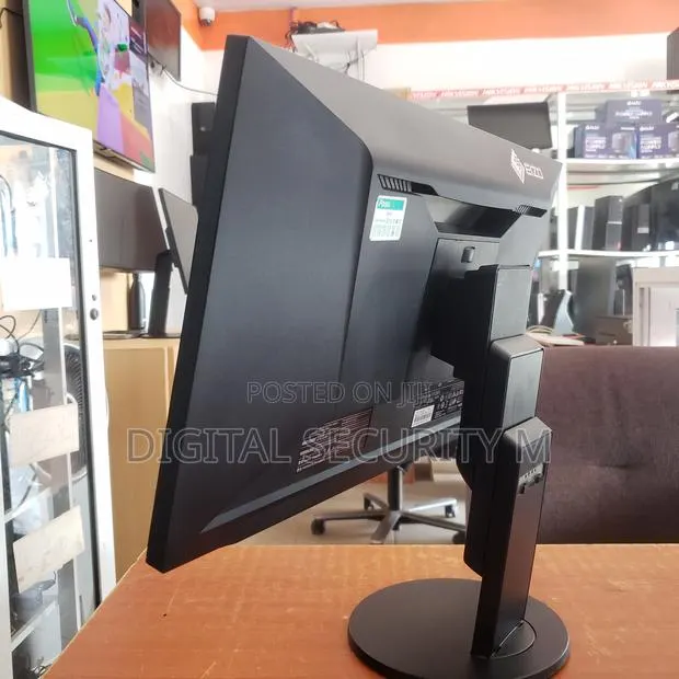 Eizo 24" Ips Monitor · Photo 1
