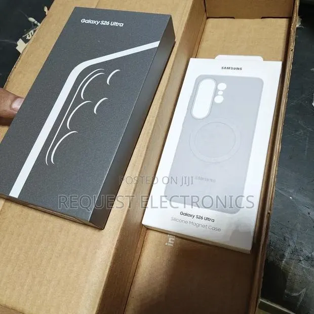 New Samsung Galaxy S26 Ultra 5G 1 TB Black · Photo 1