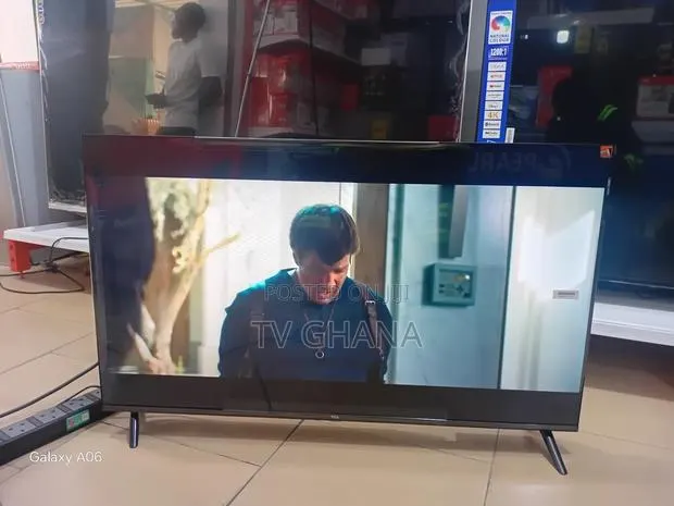 TCL 50" Smart Tv – Big Screen Fun for the Whole Family 50 TVS Smart · Photo 1
