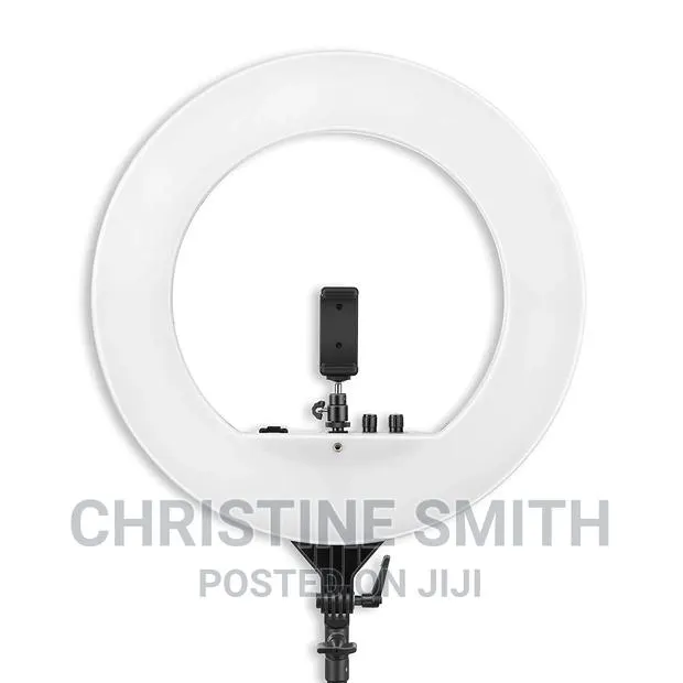 18 Inch Ring Light · Photo 1