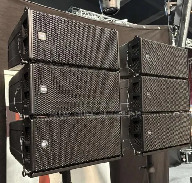 12-Inches RCF Line Array Modules · Photo 1