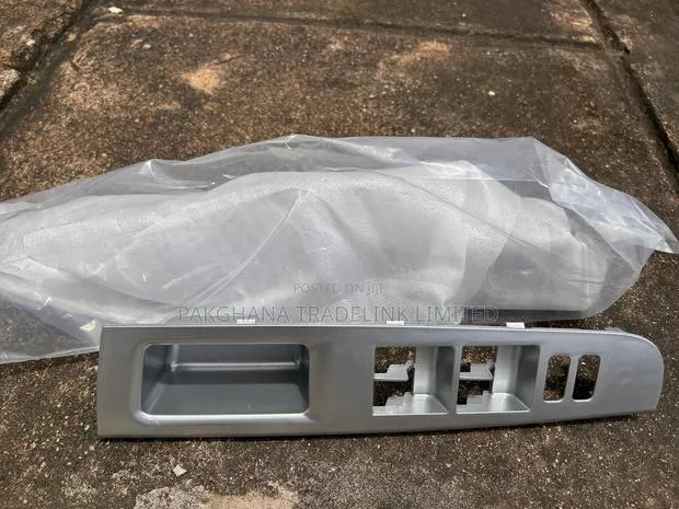 Switch Panel Toyota Vitz 2015–2017 · Photo 1