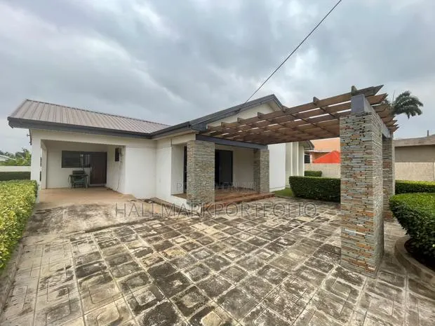 3bdrm House in Community 22, Tema Metropolitan for sale · Photo 1
