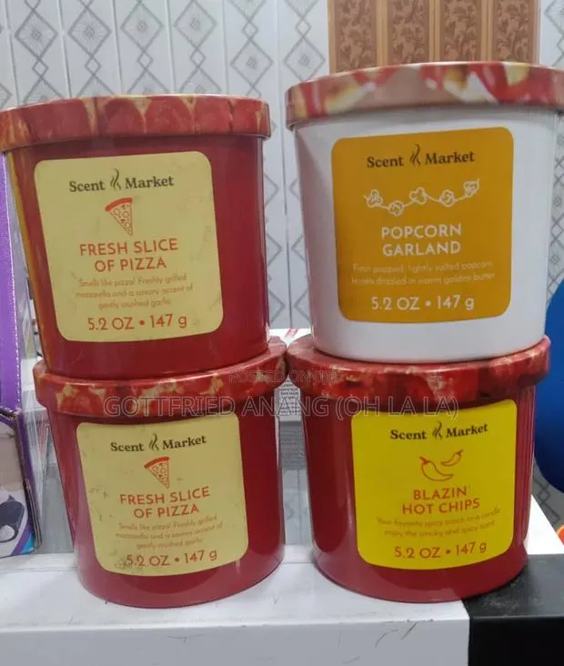 Scent Market Fresh Slice of Pizza Scented Jar Candle 5.2oz · Photo 1