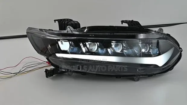 2018-2022 Honda Accord Spec Headlight Pair · Photo 1