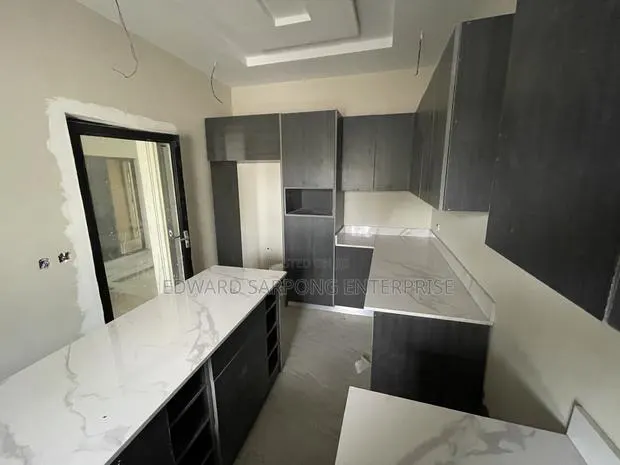 Kitchen Cabinet Designs in Kumasi Ghana · Photo 1