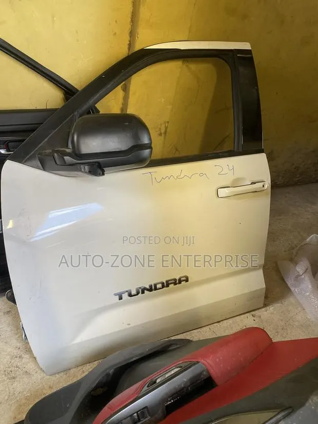 Toyota Tundra 2022 2023 2024 2025 2026 Complete Door · Photo 1