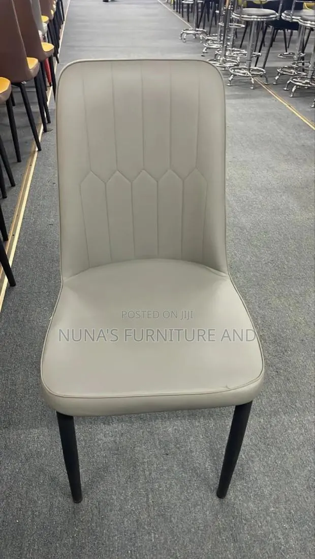 Chair/ Velvet Dinning Chair · Photo 1