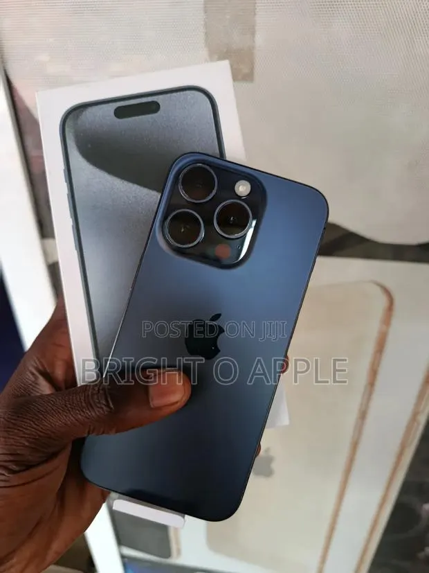 New Apple iPhone 15 Pro 128 GB Black · Photo 1