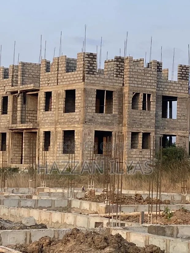 Building Construction in Accra · Photo 1