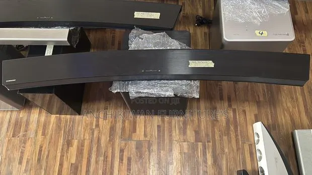 Samsung Curved Sound Bar Tmblack Color Tm( Cash on Delivery) · Photo 1