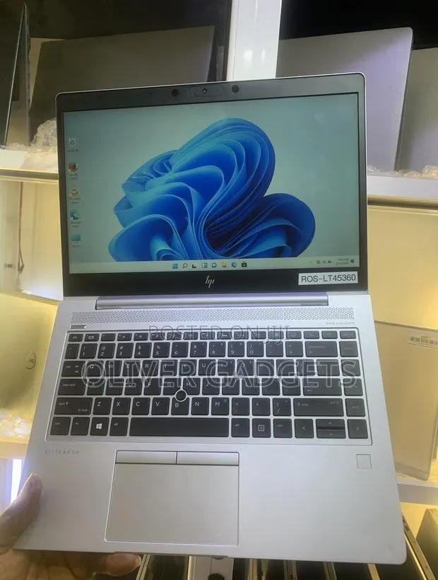 Laptop HP EliteBook 745 G6 16GB AMD Ryzen 5 SSD 256GB · Photo 1