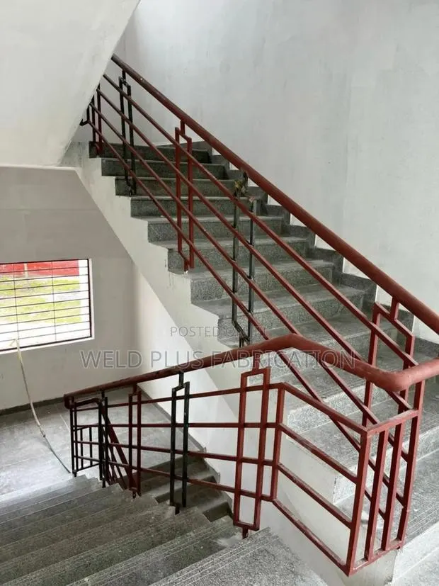 Staircase Balustrades · Photo 1
