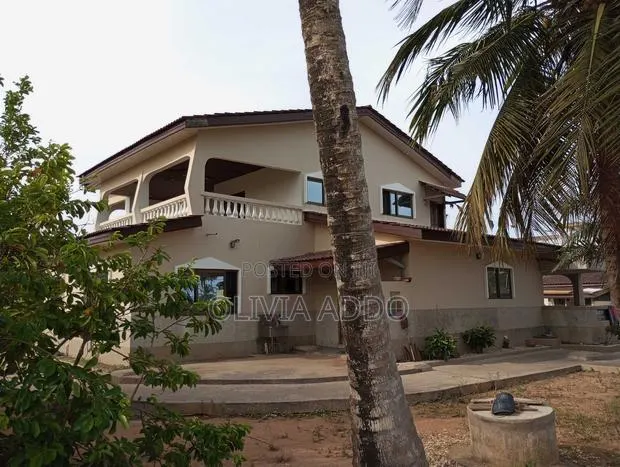 Furnished 6bdrm Villa in Spanish House, Takoradi for sale · Photo 1