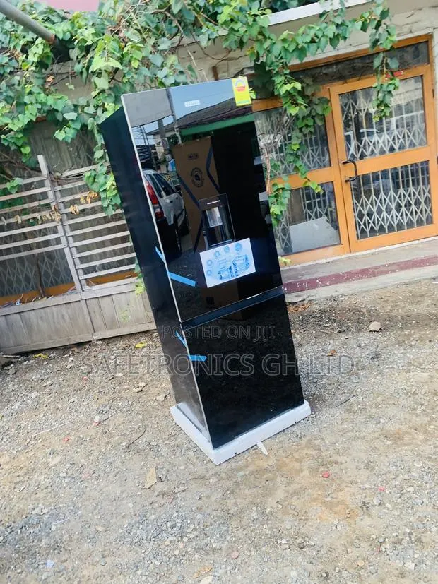 Choose Black Legacy 311l Bottom Mount Mirror Glass and Water Dispenser · Photo 1