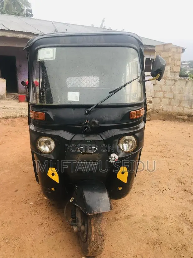 Tricycle 2025 Black · Photo 1