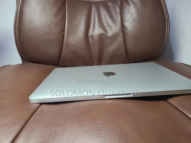 Laptop Apple MacBook Pro 2019 8GB Intel Core i5 SSD 256GB · Photo 1