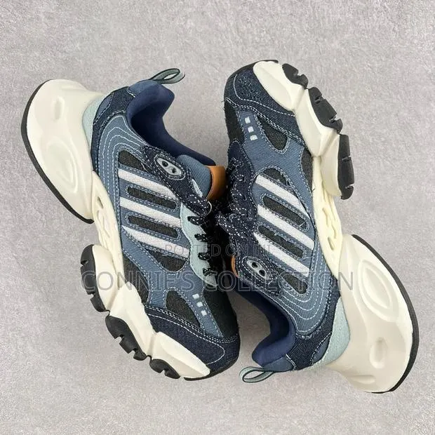 Adidas Vento XLG Deluxe Sneakers · Photo 1