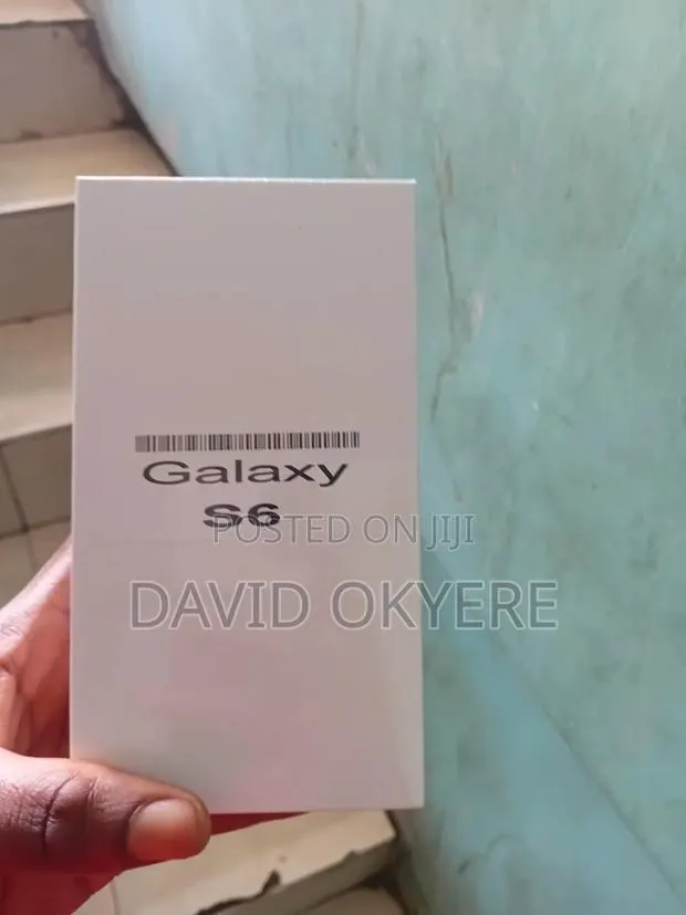 New Samsung Galaxy S6 64 GB Gold · Photo 1
