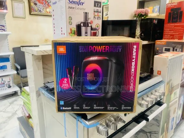 Quality Sound 2 Microphones JBL Party Box Encore 2 Potable · Photo 1
