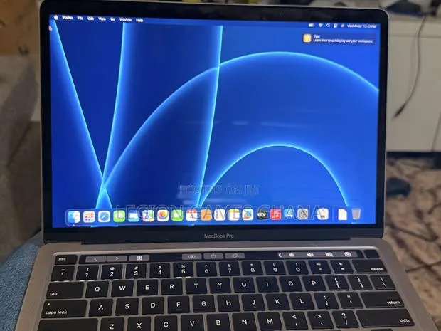 Laptop Apple MacBook Pro 2020 8GB Intel Core i5 SSD 256GB · Photo 1