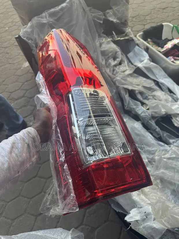 Toyota Hiace Taillight 2019 2020 2021 2022 2023 2024 2025 Tail Light · Photo 1