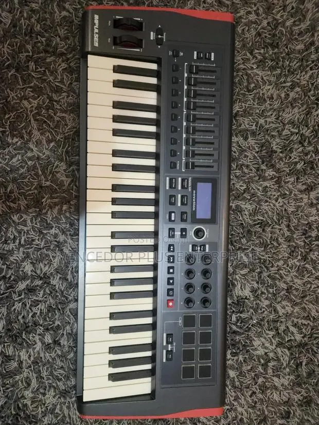 Piano Novation Impulse49 · Photo 1