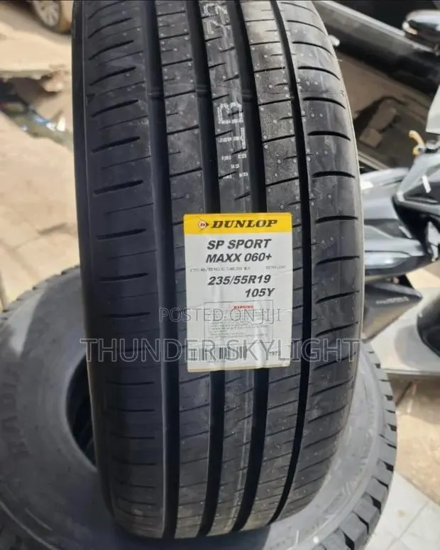 235/55r19 Dunlop SP Sport Maxx 060+ 105Y XL Tyre · Photo 1