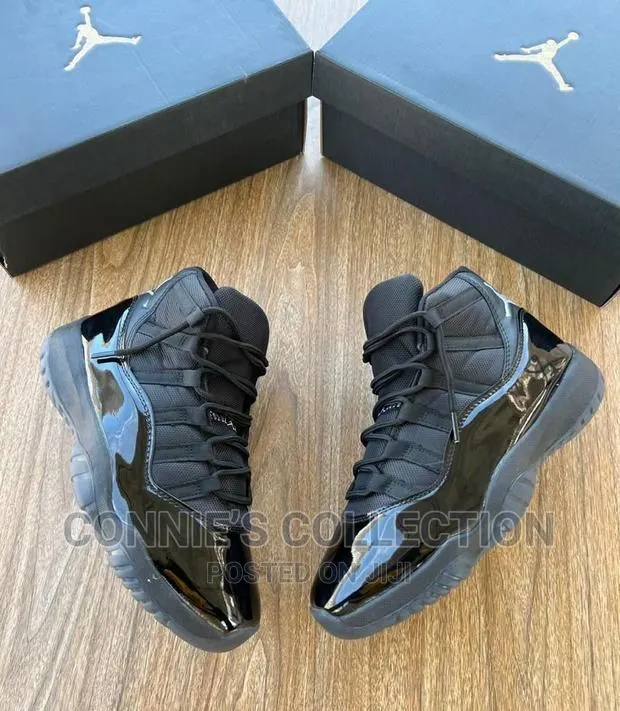 Air Jordan 11 Retro High-Top · Photo 1
