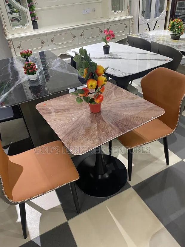 Nice Looking 2 Seater Dining Set · Photo 1