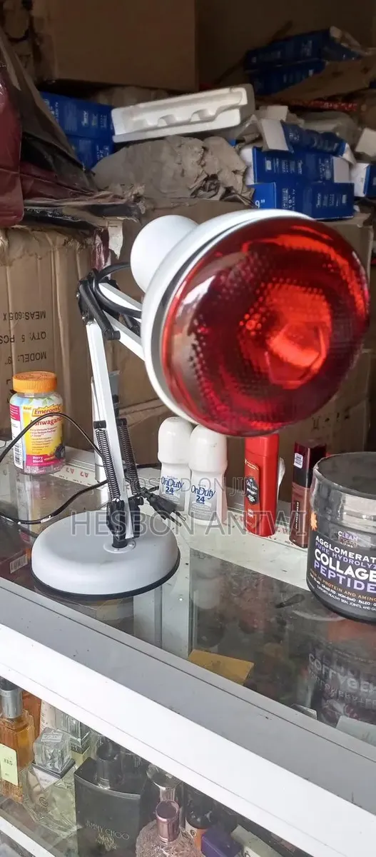 Infrared Heat Therapy Lamp · Photo 1