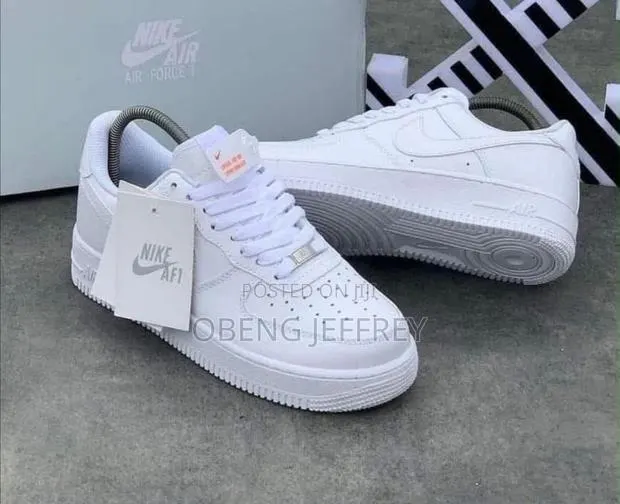 Original Kids Nike Airforce 1 All White · Photo 2